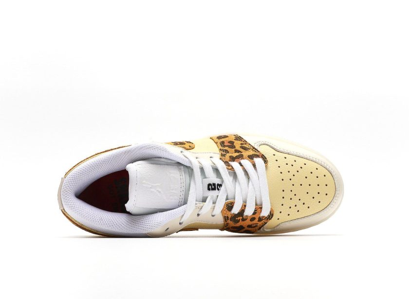 Air Jordan 1 Low SNKRS Day - Image 3