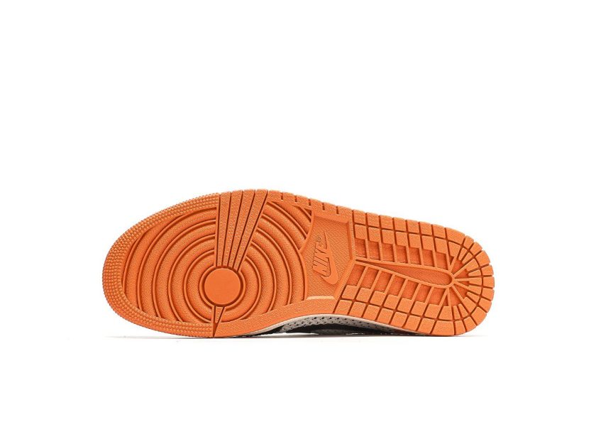 Air Jordan 1 Low Flyknit Shattered Backboard - Image 4