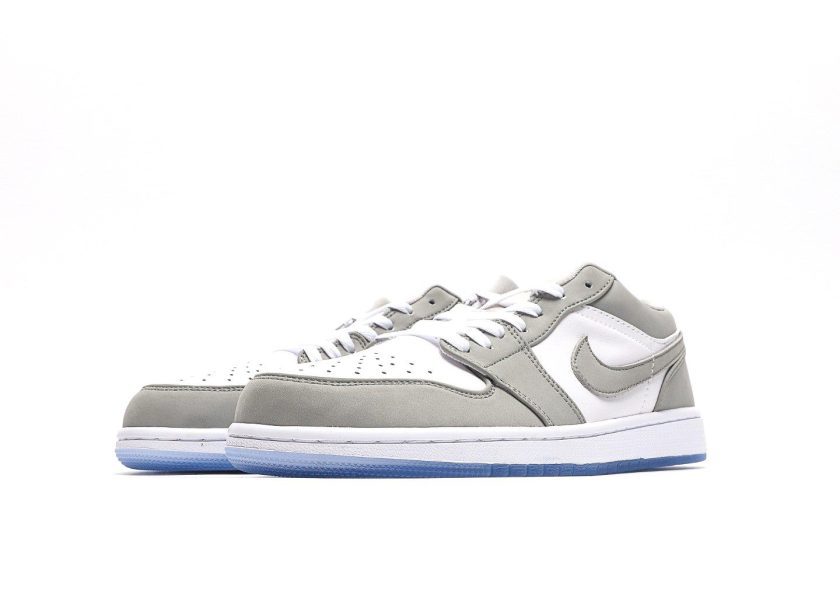 Air Jordan 1 Low Wolf Grey - Image 5