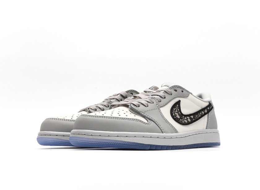Dior x Air Jordan 1 Low - Image 5