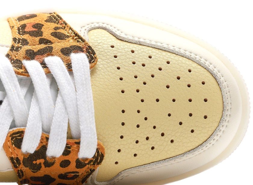 Air Jordan 1 Low SNKRS Day - Image 8