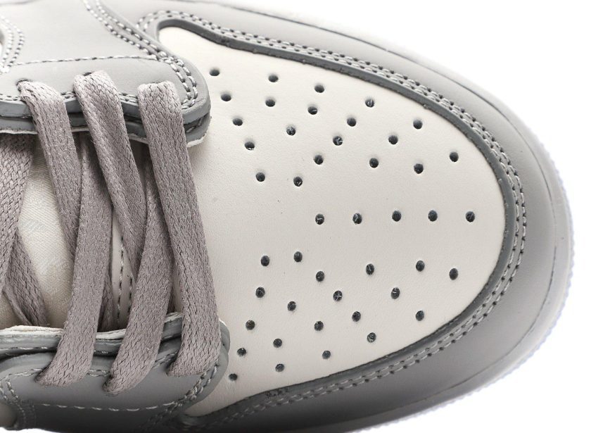 Dior x Air Jordan 1 Low - Image 8