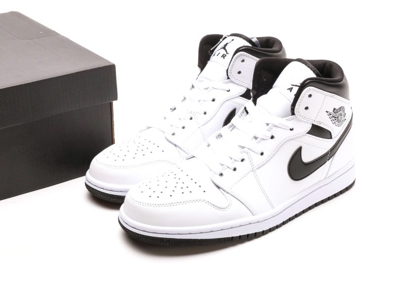 Air Jordan 1 Mid 'White Black' - Image 9