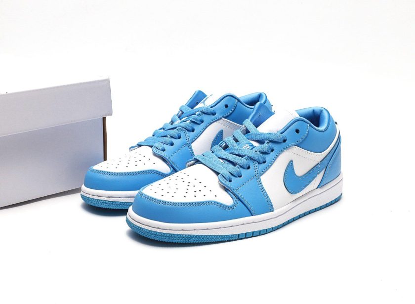 Air Jordan 1 Low UNC - Image 9