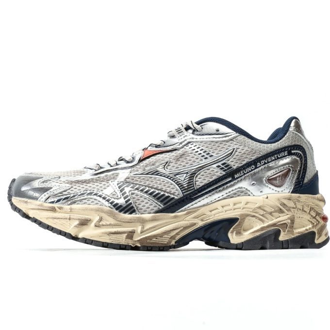 Mizuno Adventure "Silver Navy"