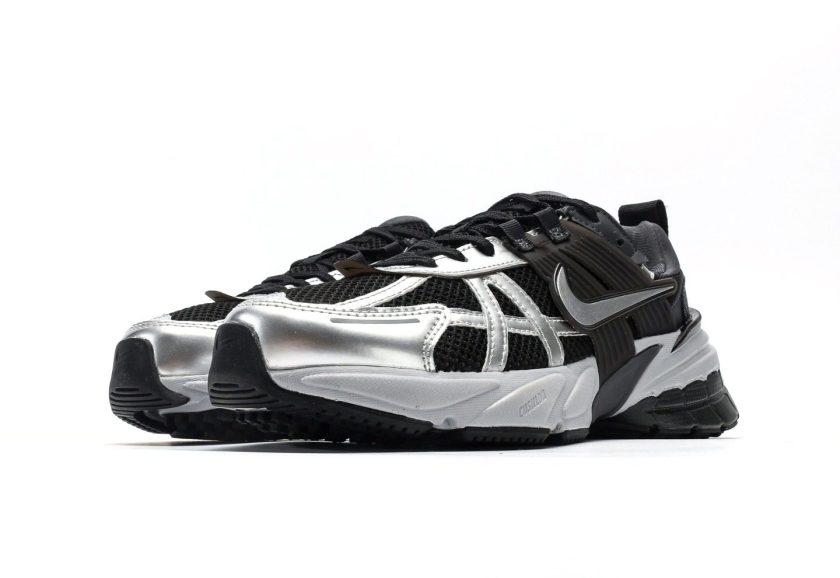 V2K Run "Black Metallic Silver" - Image 5