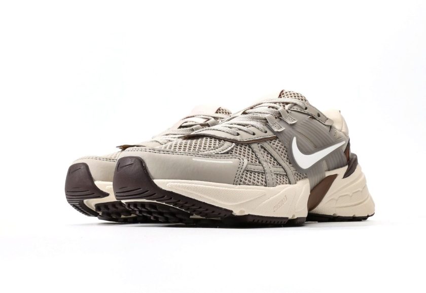 V2K Run "Platinum Violet" - Image 5