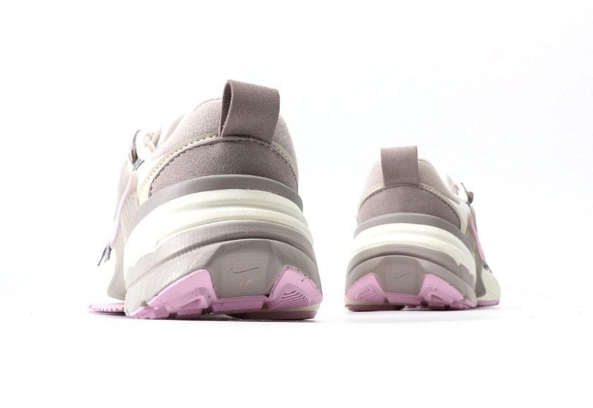 V2K Run "Pink Foam" - Image 6