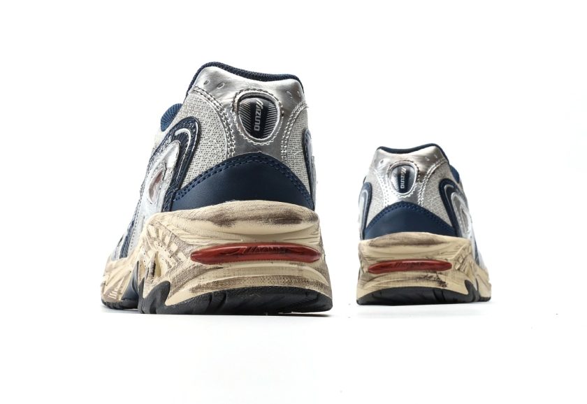 Mizuno Adventure "Silver Navy" - Image 6