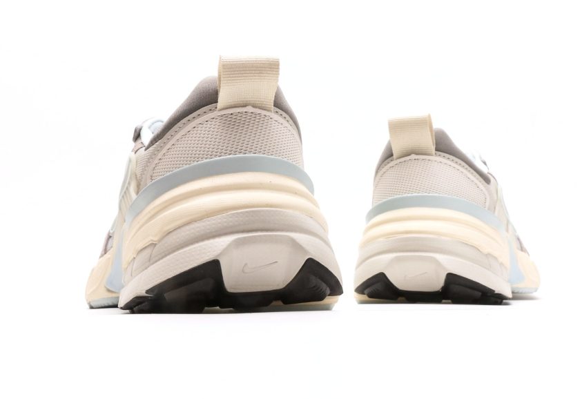 V2K Run "Light Bone Metallic Platinum" - Image 6