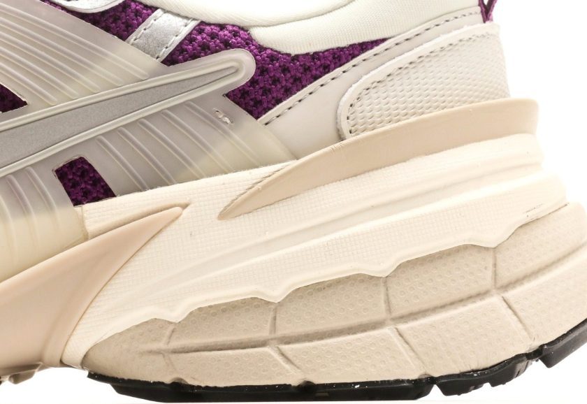 V2K Run “Light Bone" - Image 7