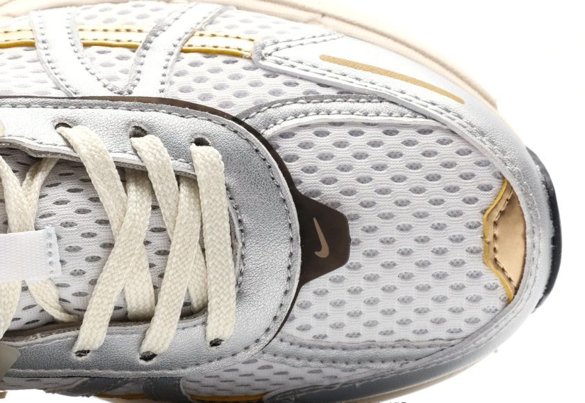 V2K Run "White Khaki Metallic" - Image 8