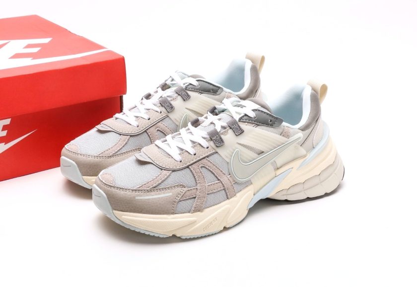 V2K Run "Light Bone Metallic Platinum" - Image 9