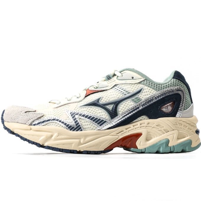 Mizuno Adventure "Off White Green"